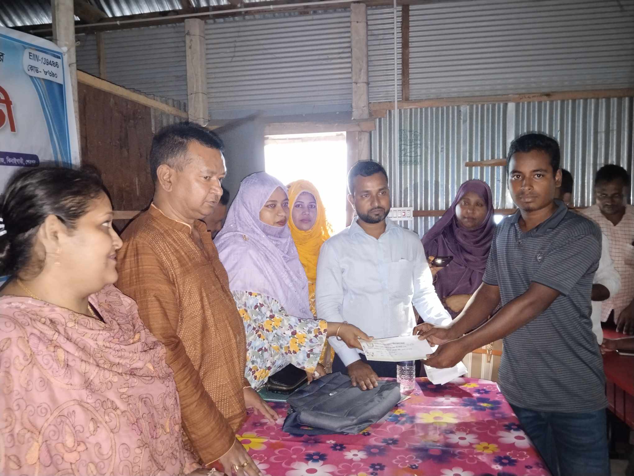 ঝিনাইগাতীতে এসএমএ ওয়ারেজ নাইম মডেল কলেজ ছাত্র-ছাত্রীদের মাঝে বৃত্তি প্রদান