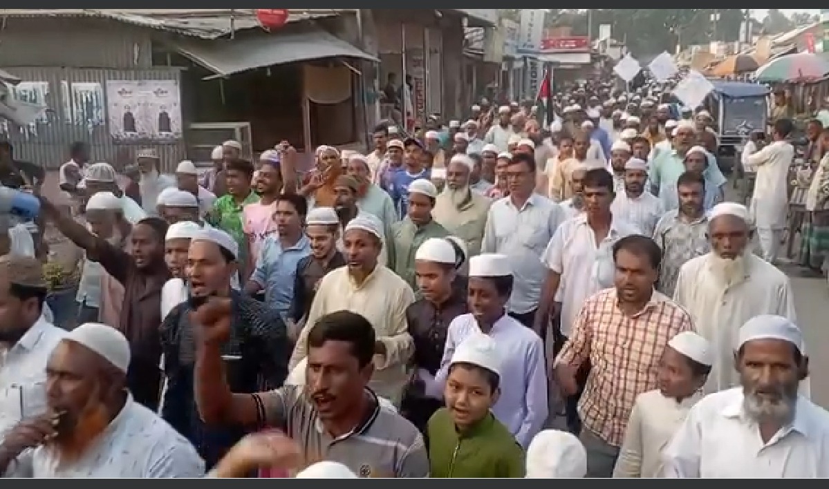 সানন্দবাড়ীতে ইজরাইল বিরোধী সমাবেশ ও বিক্ষোভ মিছিল