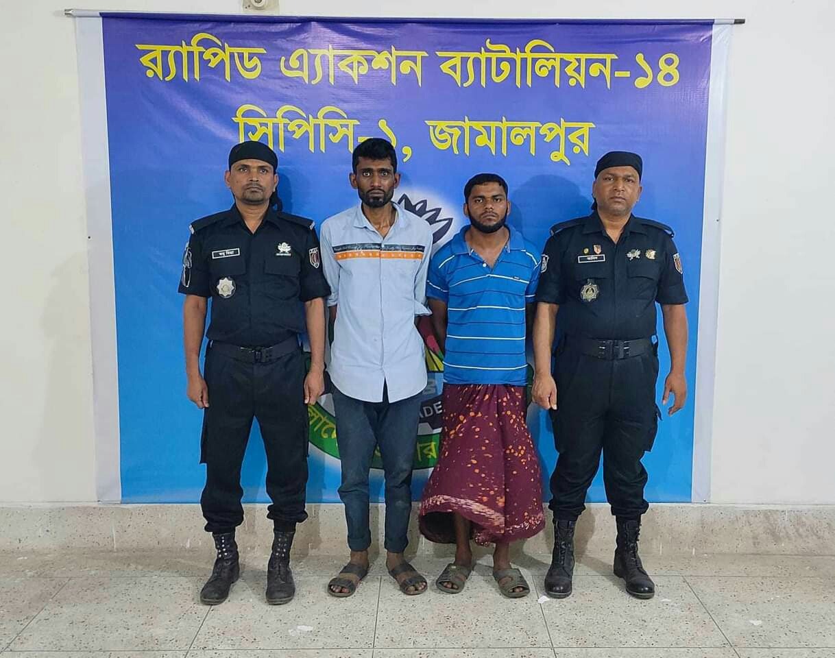 ঝিনাইগাতীতে ভারতীয় মদ সহ মাদক ব্যবসায়ী গ্রেপ্তার