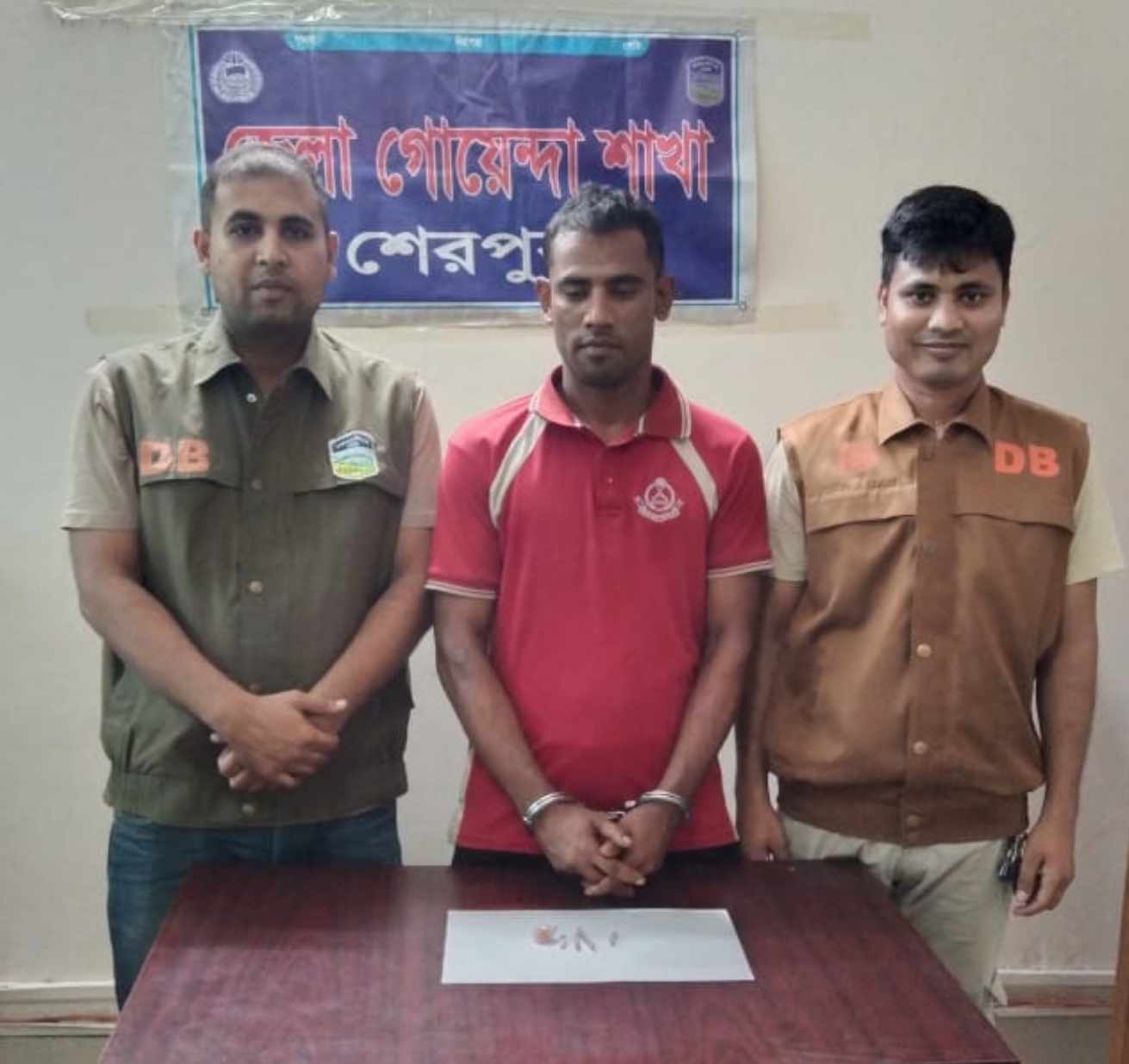 শ্রীবরর্দীতে ৫০ পিছ ইয়াবা ট্যাবলেটসহ ইউপি সদস্য গ্রেফতার