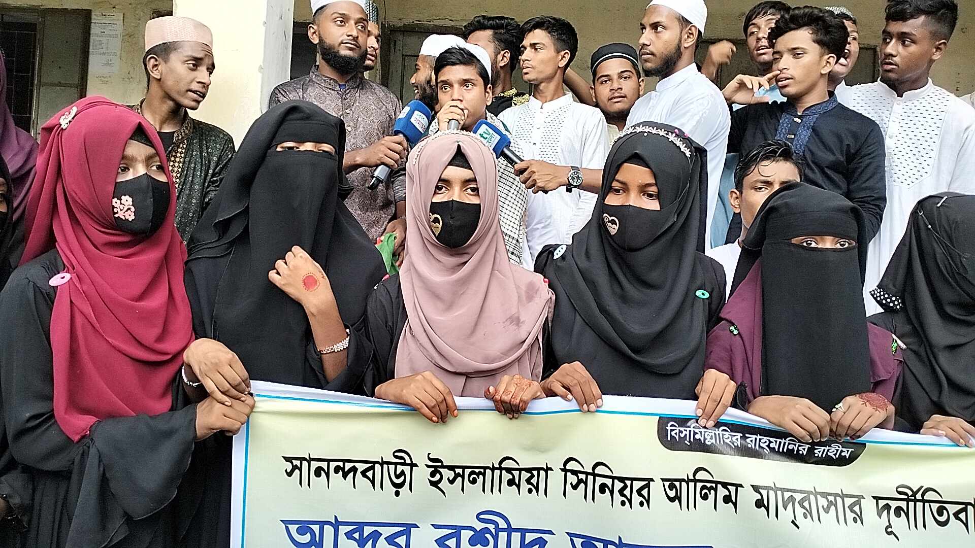 সানন্দবাড়ী ইসলামীয়া মাদ্রাসার অধ্যক্ষ আব্দুর রশিদ লা -পাত্তা