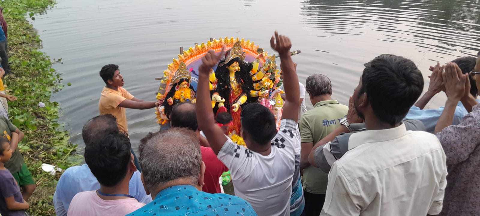 বকশীগঞ্জে প্রতিমা বিসর্জনের মধ্য দিয়ে শেষ হলো শারদীয় দুর্গোৎসব!