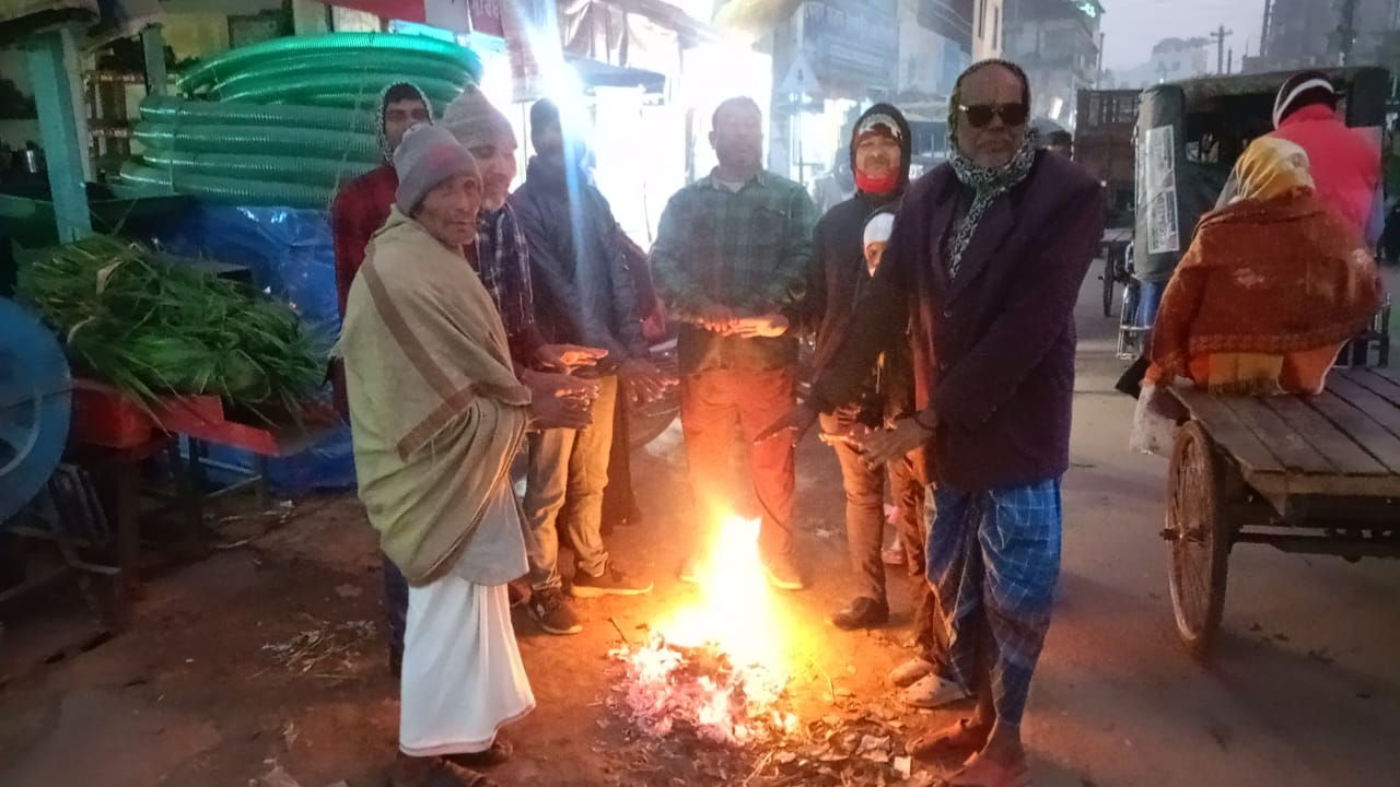 ঠাকুরগাঁওয়ে বেড়েই চলেছে শীতের তীব্রতা
