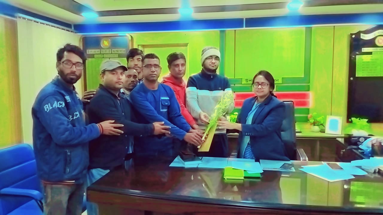 কালাইয়ে ইউএনও কে সংবর্ধনা
