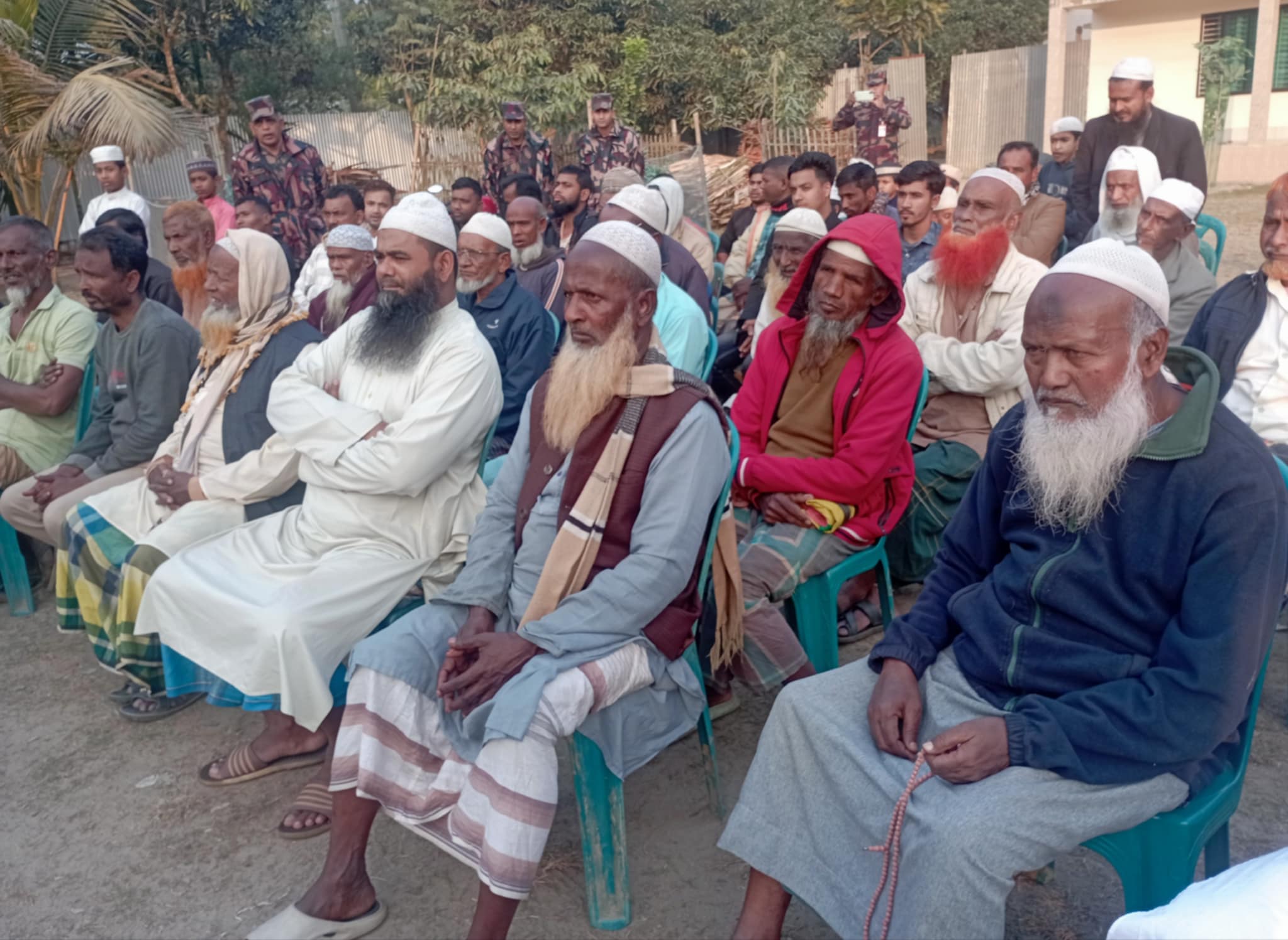 জামালপুর ব্যাটালিয়ন (৩৫ বিজিবি) এর বিওপি পর্যায়ে জনসচেতনতামূলক সভা অনুষ্ঠিত। 