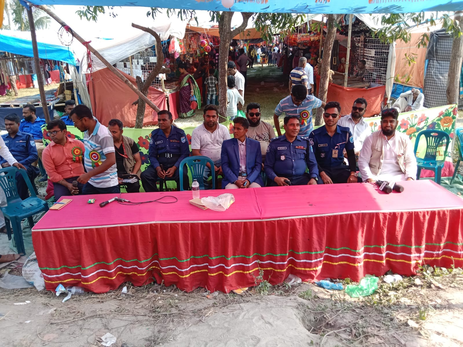 গোপালগঞ্জ টুঙ্গিপাড়ায় শ্রী শ্রী সর্বজনীন শীতলা পূজা মেলা অনুষ্ঠিত