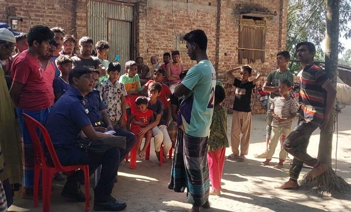 কুড়িগ্রামে মানষিক ভারসাম্যহীন নারীকে ধর্ষণ : ধর্ষককে ধরে পুলিশে দিলো এলাকাবাসী