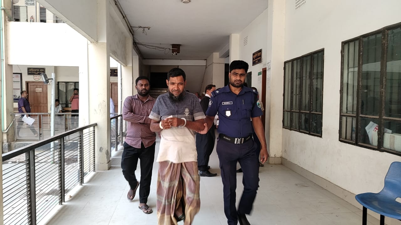 নওগাঁয় মামাকে হত্যা; ভাগ্নের যাবজ্জীবন কারাদণ্ড