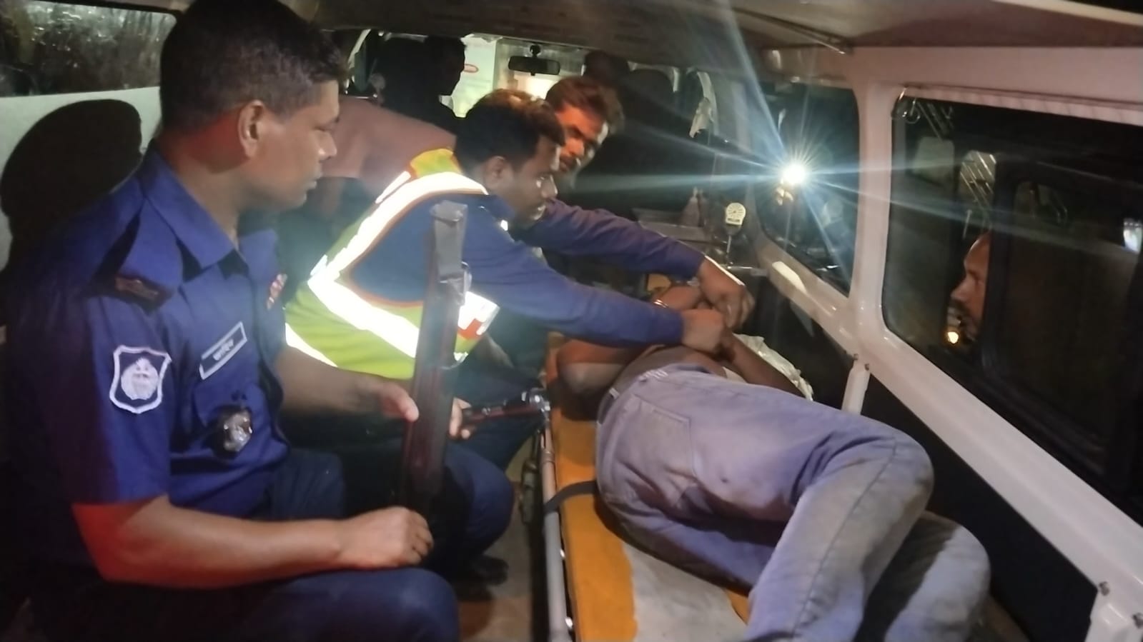 জয়পুরহাটে ছাত্রদল নেতাকে লক্ষ্য করে গুলি, একজন আটক