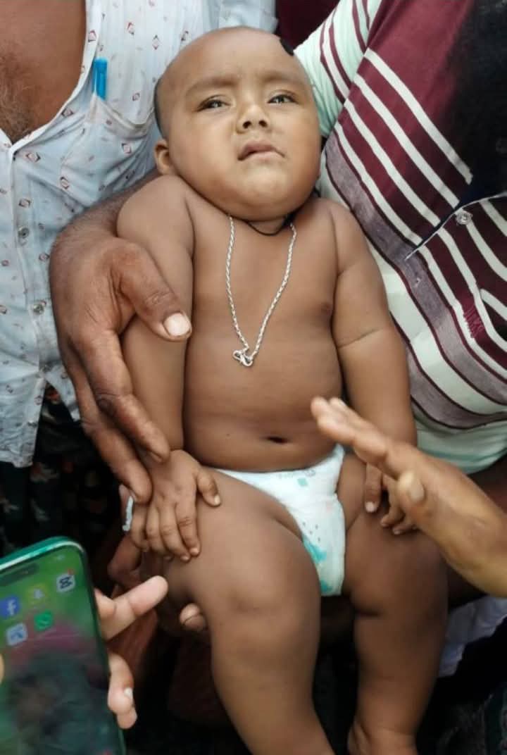 বিদ্যুৎ স্পৃষ্ট হয়ে শিশুর মৃত্যু, বাবা আহত