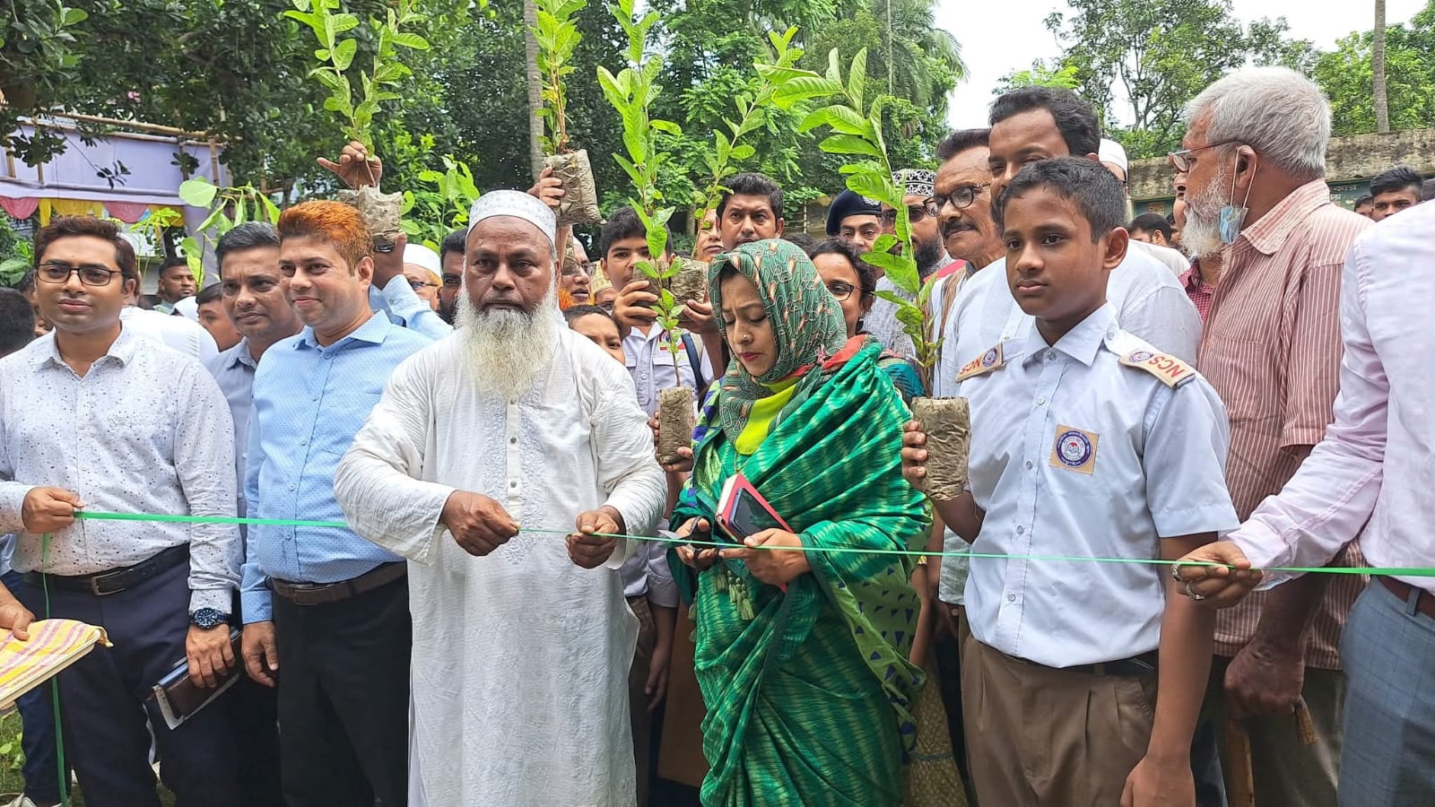 সপ্তাহব্যাপী নড়াইলে বৃক্ষরোপন অভিযান ও বৃক্ষমেলার উদ্বোধন