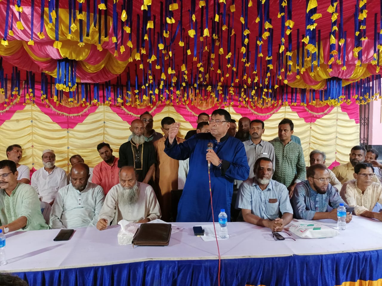 পলাশবাড়ীর মনোহরপুরে কর্মী সমাবেশে জেলা বিএনপি সভাপতি ডা. ময়নুল হাসান সাদিক