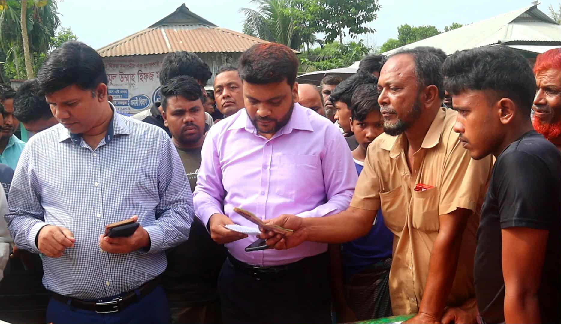 রাজিবপুরে অসুস্থ গরুর মাংস বিক্রির সময় কসাইয়ের জরিমানা