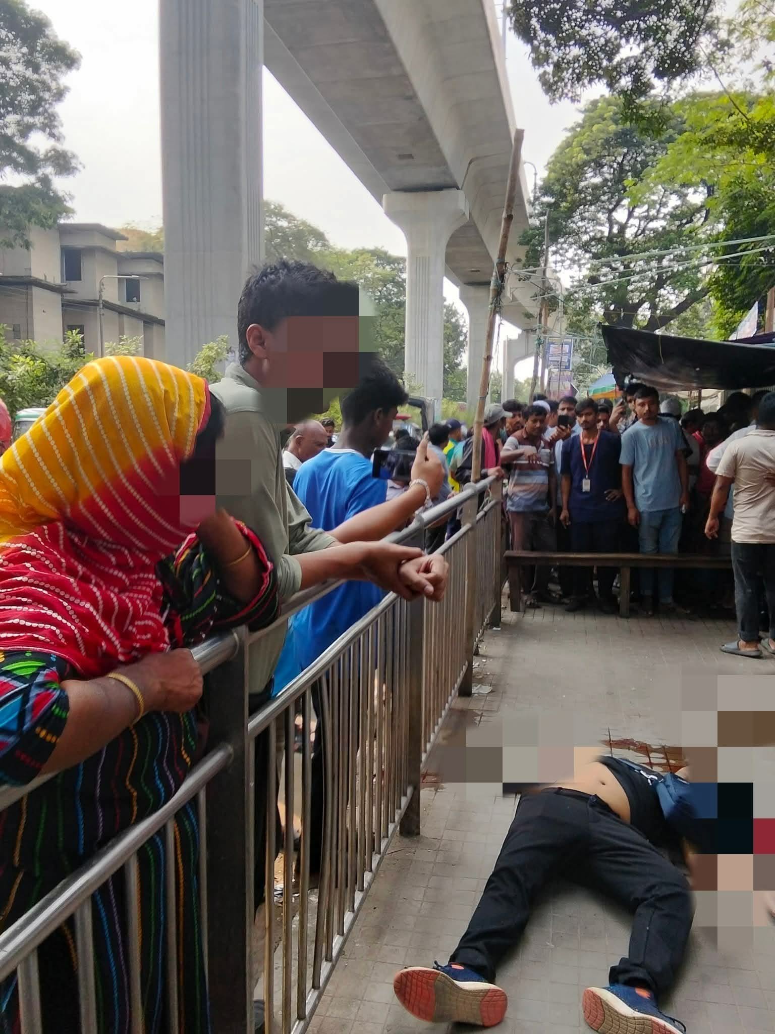 ফার্মেগেট এলাকায় ট্রোরেলের স্প্রিং খসে পথচারীর মৃত্যু