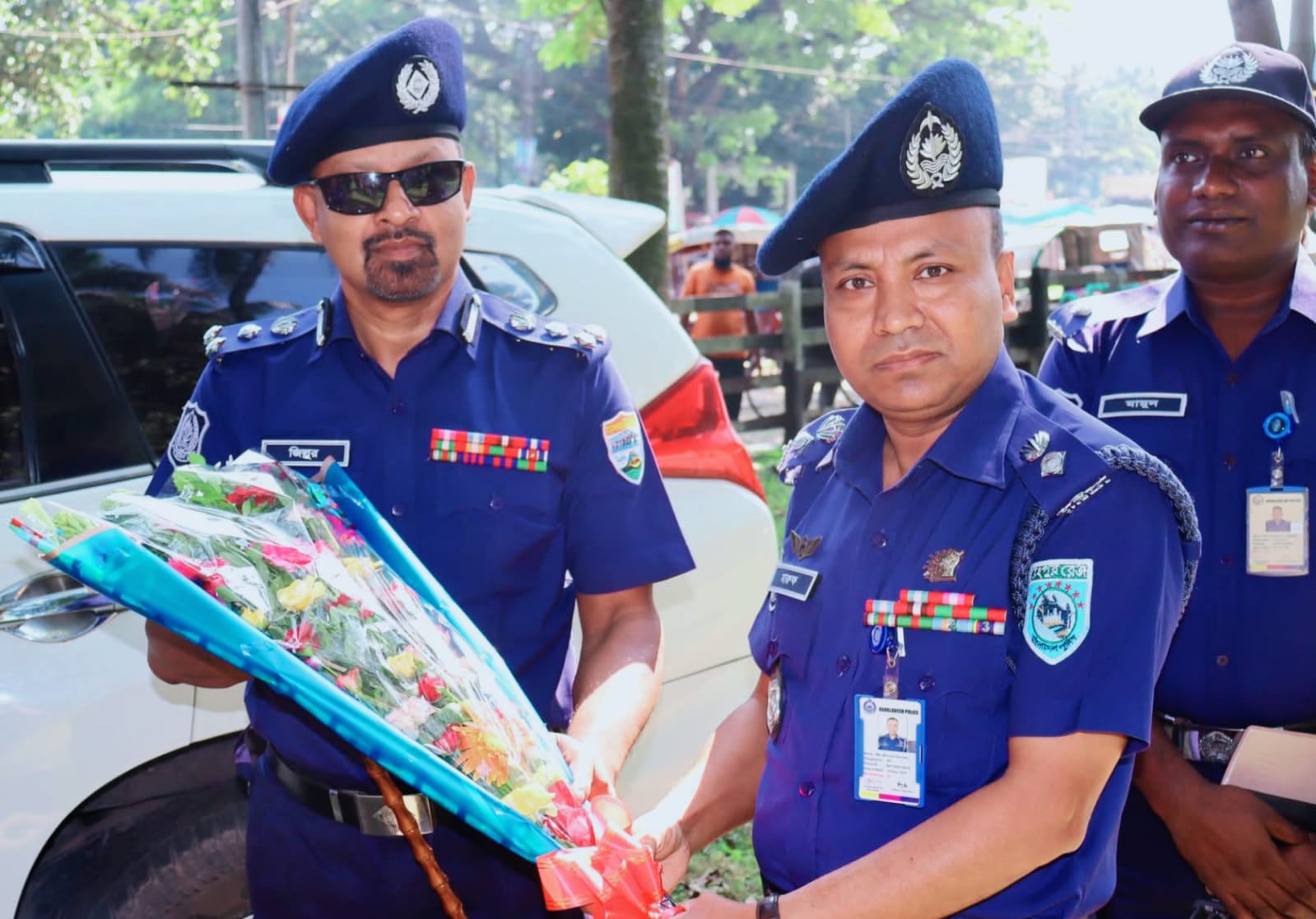 দিনাজপুরে রেলওয়ে থানা পরিদর্শনে পুলিশের প্রধান ব্যারিস্টার জিল্লুর রহমান