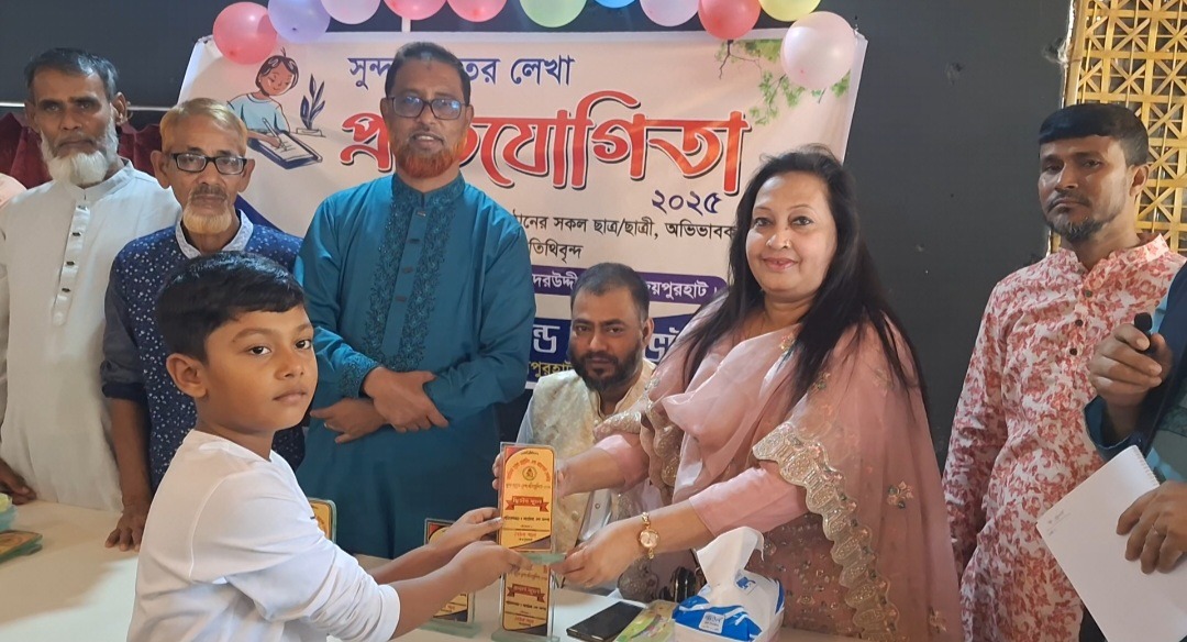 জয়পুরহাট ক্ষেতলালে কৃষকের জমি থেকে ধান চুরির অভিযোগ