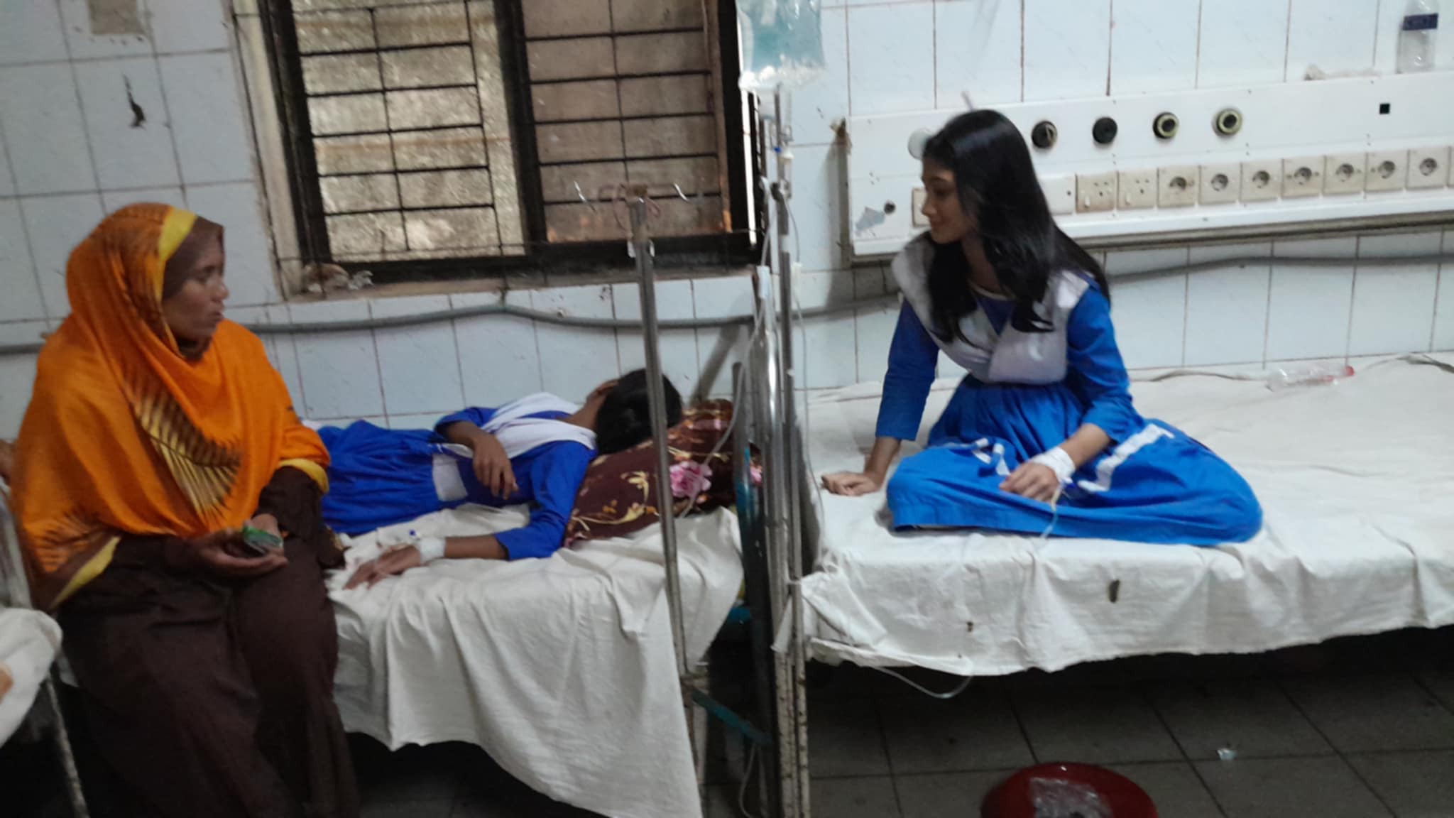 ঠাকুরগাঁওয়ে বিস্কুট খেয়ে হঠাৎ অসুস্থ কুমারপুর বিদ্যালয়ের ৫ ছাত্রী