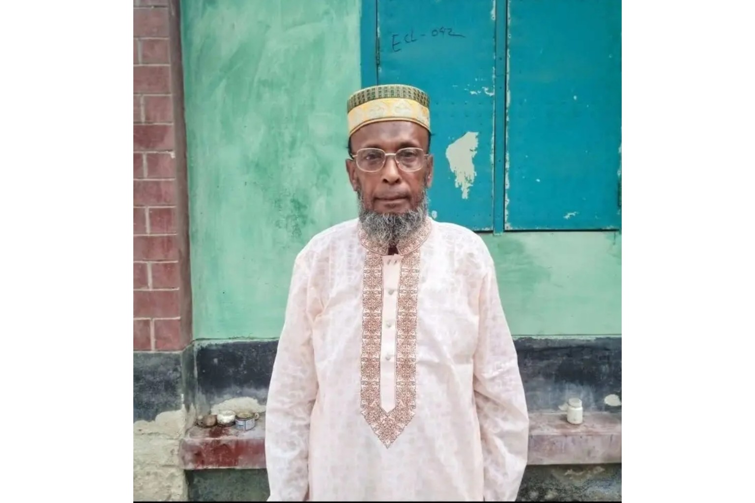 বোয়ালমারীতে অন্যায়ভাবে মামলায় নাম আসায় বৃদ্ধের মৃত্যু পলাশ চেয়ারম্যানের বিরুদ্ধে অভিযোগ