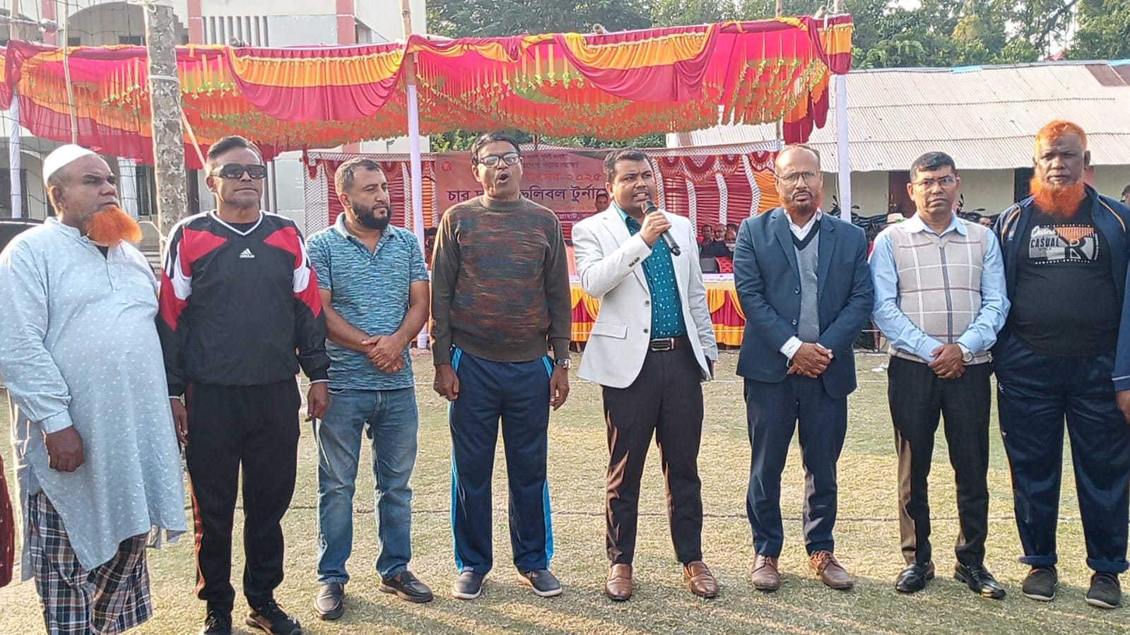 মোল্লাহাটে তারুণ্যের উৎসবে ভলিবল টুর্নামেন্ট অনুষ্ঠিত