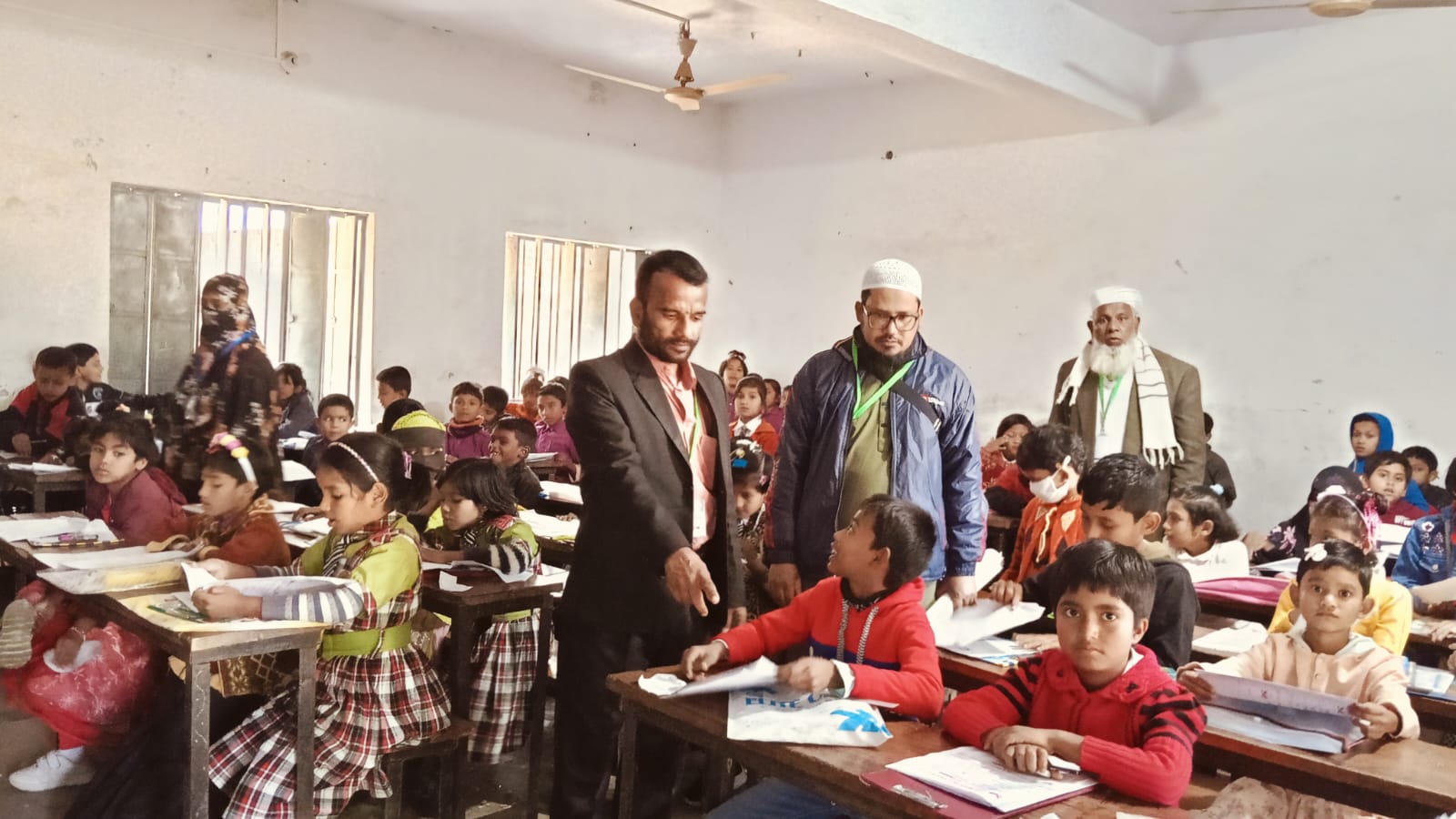 আটোয়ারীতে জেলা কিন্ডার গার্টেন ও শিক্ষক কল্যান সংস্থা এর বৃত্তি পরীক্ষা অনুষ্ঠিত
