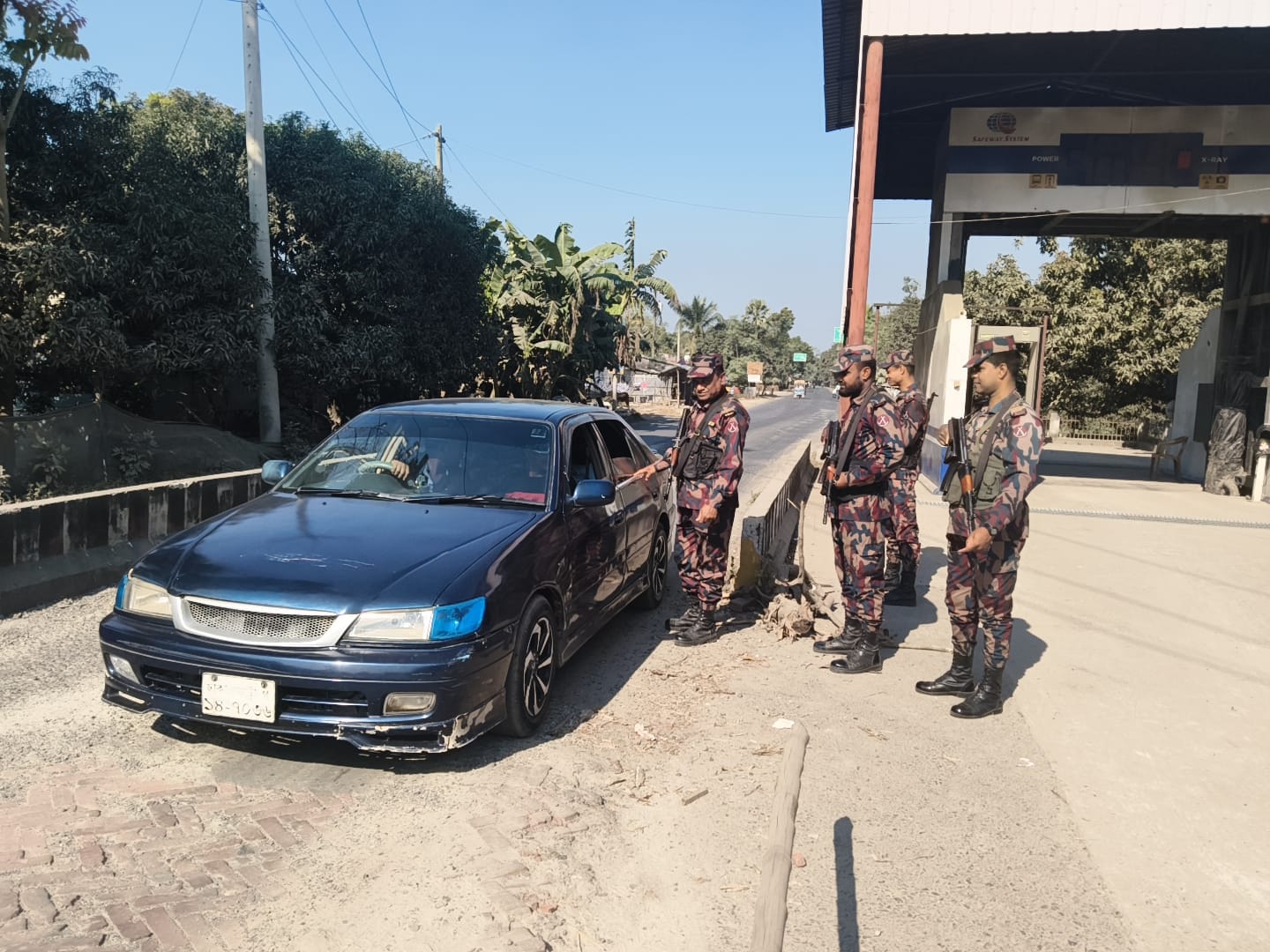 হাদিকে গুলি করা ঘটনায় চাঁপাইনবাবগঞ্জ সীমান্তে সর্বোচ্চ সতর্কতা জারি বিজিবির