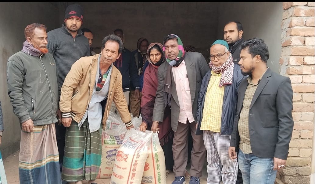 শেরপুরের শ্রীবরদীতে বড়দিন উপলক্ষে গীর্জায় চাল বিতরণ