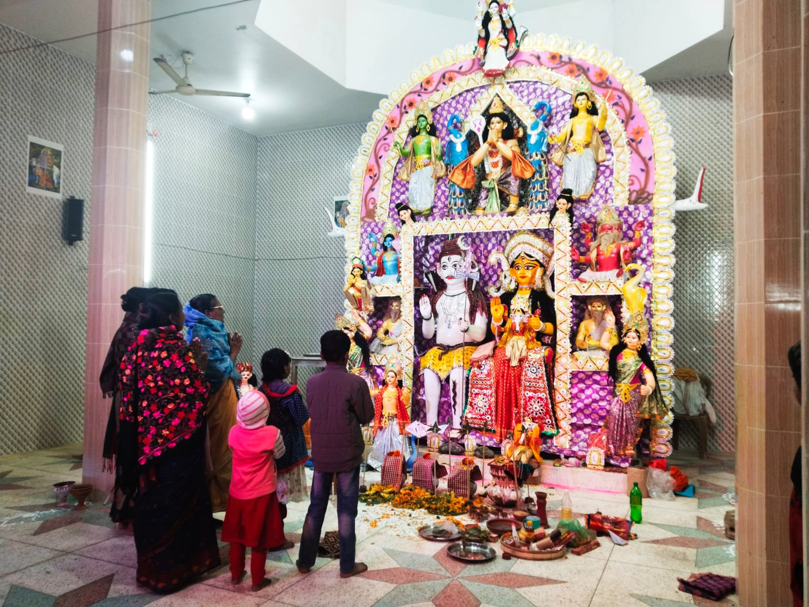 আরাধনার মধ্য দিয়ে ১৪৩ তম ঐতিহ্যবাহী গণেশ জননী পূজা উৎসব