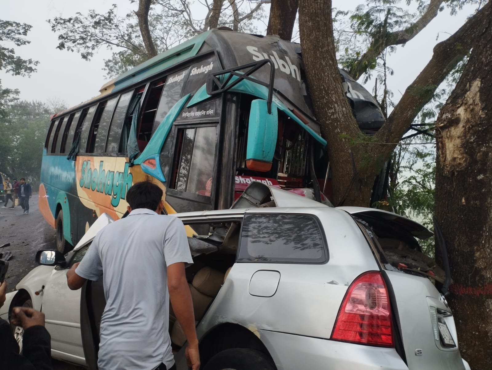নড়াইলে সড়ক দুর্ঘটনায় মোটরসাইকেল চালক নিহত
