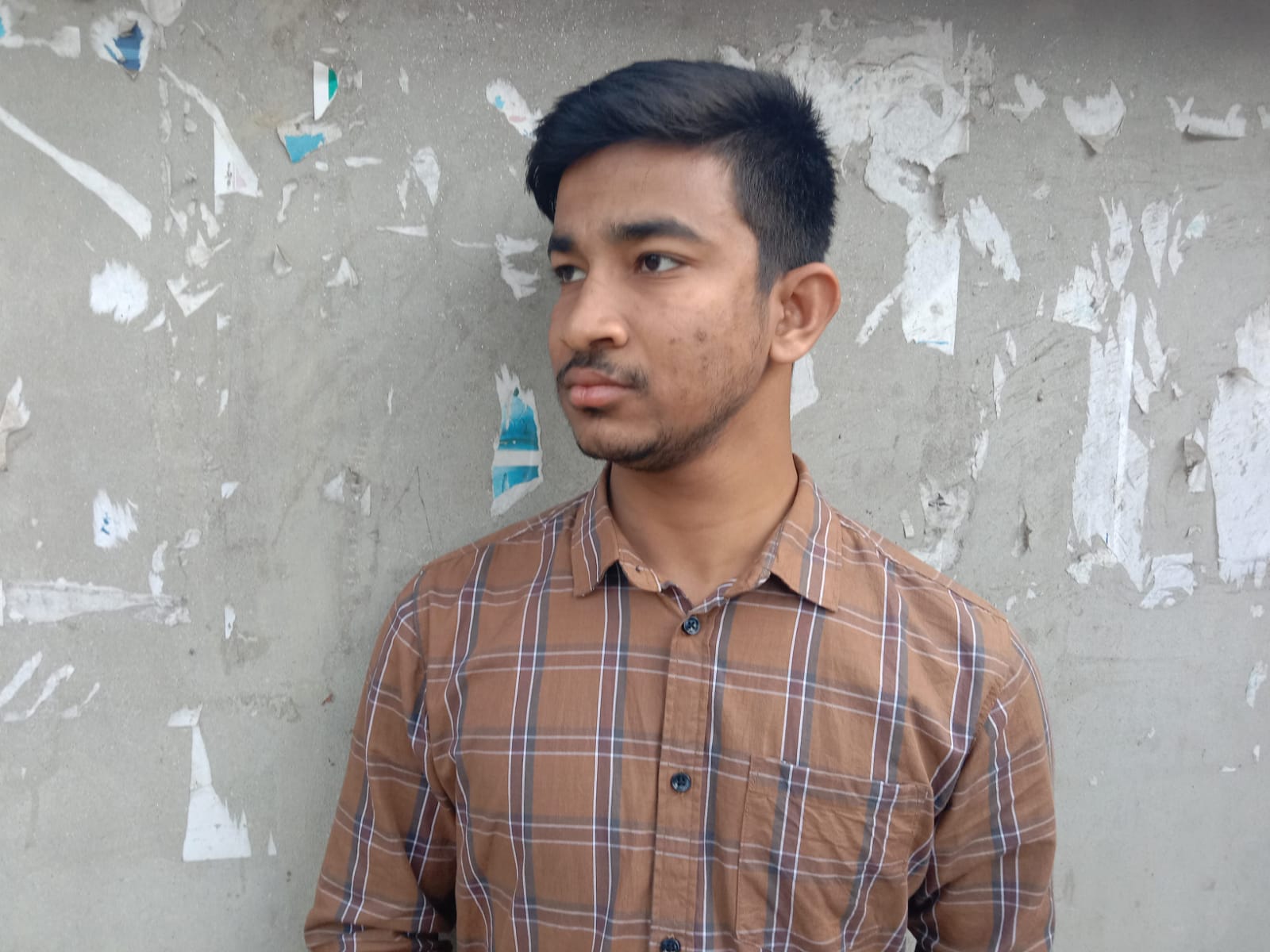 নওগাঁর মান্দায় কাঠের বাটাম দিয়ে যুবককে পিটিয়ে জখম, থানায় অভিযোগ