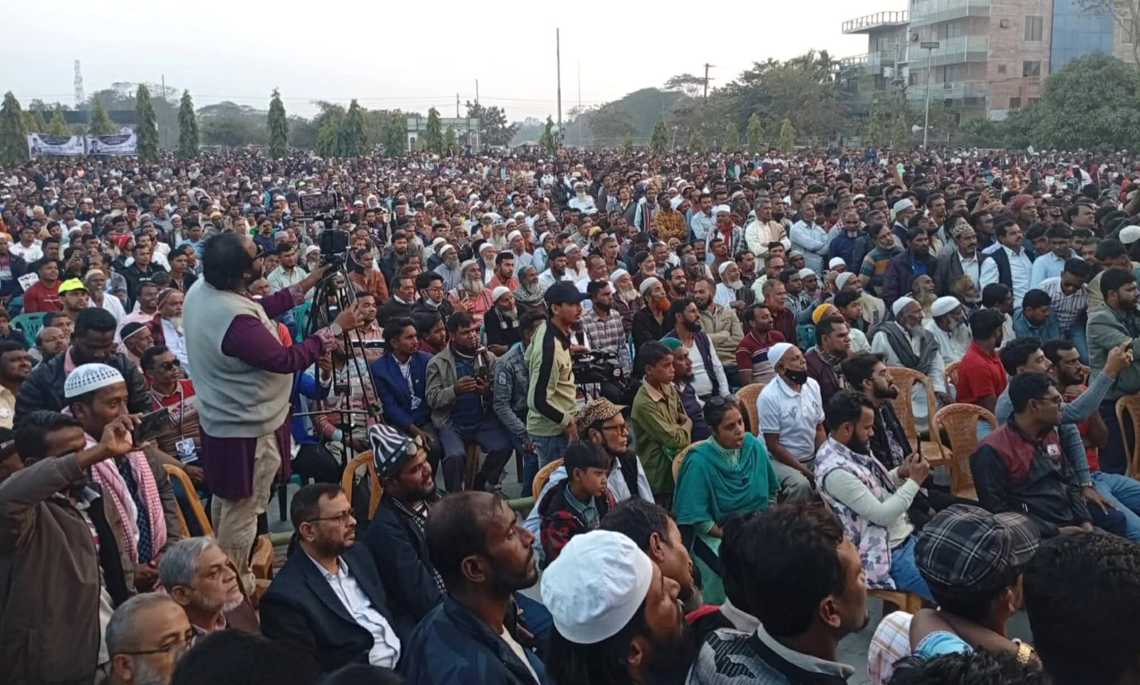 আমতলীতে ধানের শীষের জনসভায় জনতার ঢল!