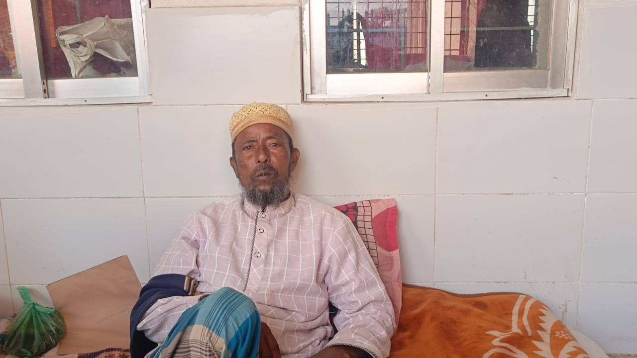 জমি বিরোধের জেরে প্রকাশ্যে বৃদ্ধকে মারধর, অভিযুক্ত ছাত্রদল নেতা
