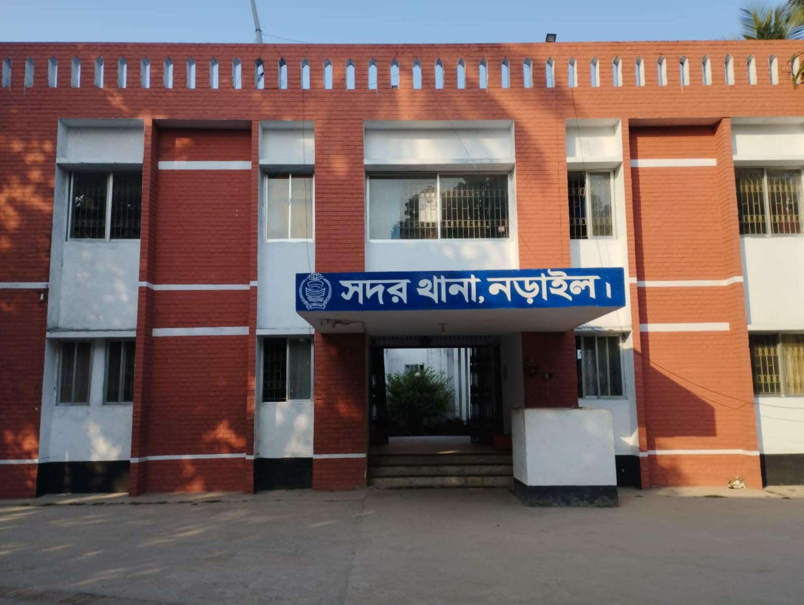 নড়াইলে বাবা-ছেলেসহ চার হত্যা: পাল্টাপাল্টি মামলা, গ্রেফতার ১২