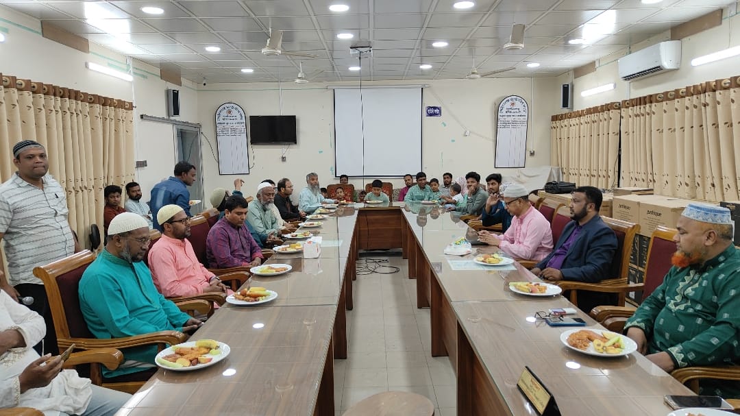 চাঁপাইনবাবগঞ্জ সরকারি মহিলা কলেজ-এর আয়োজনে ইফতার মাহফিল অনুষ্ঠিত