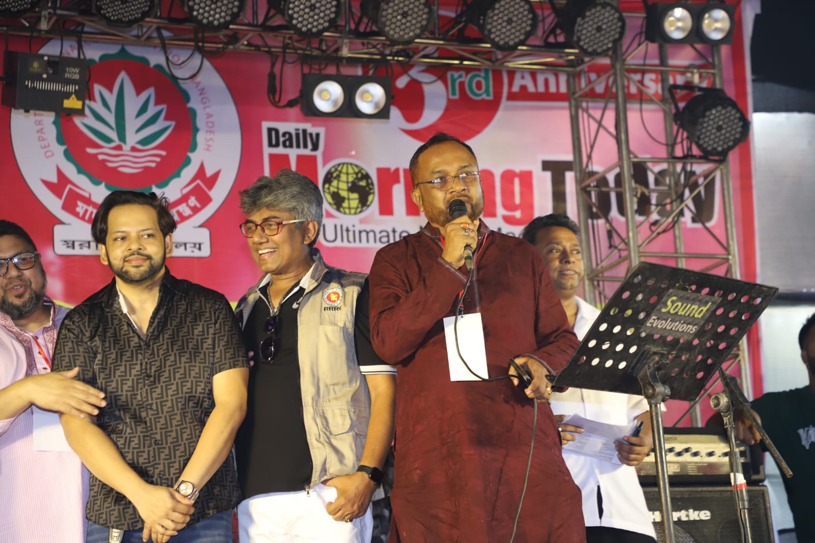 সি.আর.বি মাঠে জনস্রোত: ‘ডেইলি মর্নিং টুডে’র প্রতিষ্ঠাবার্ষিকীতে মাদকবিরোধী জোরালো বার্তা