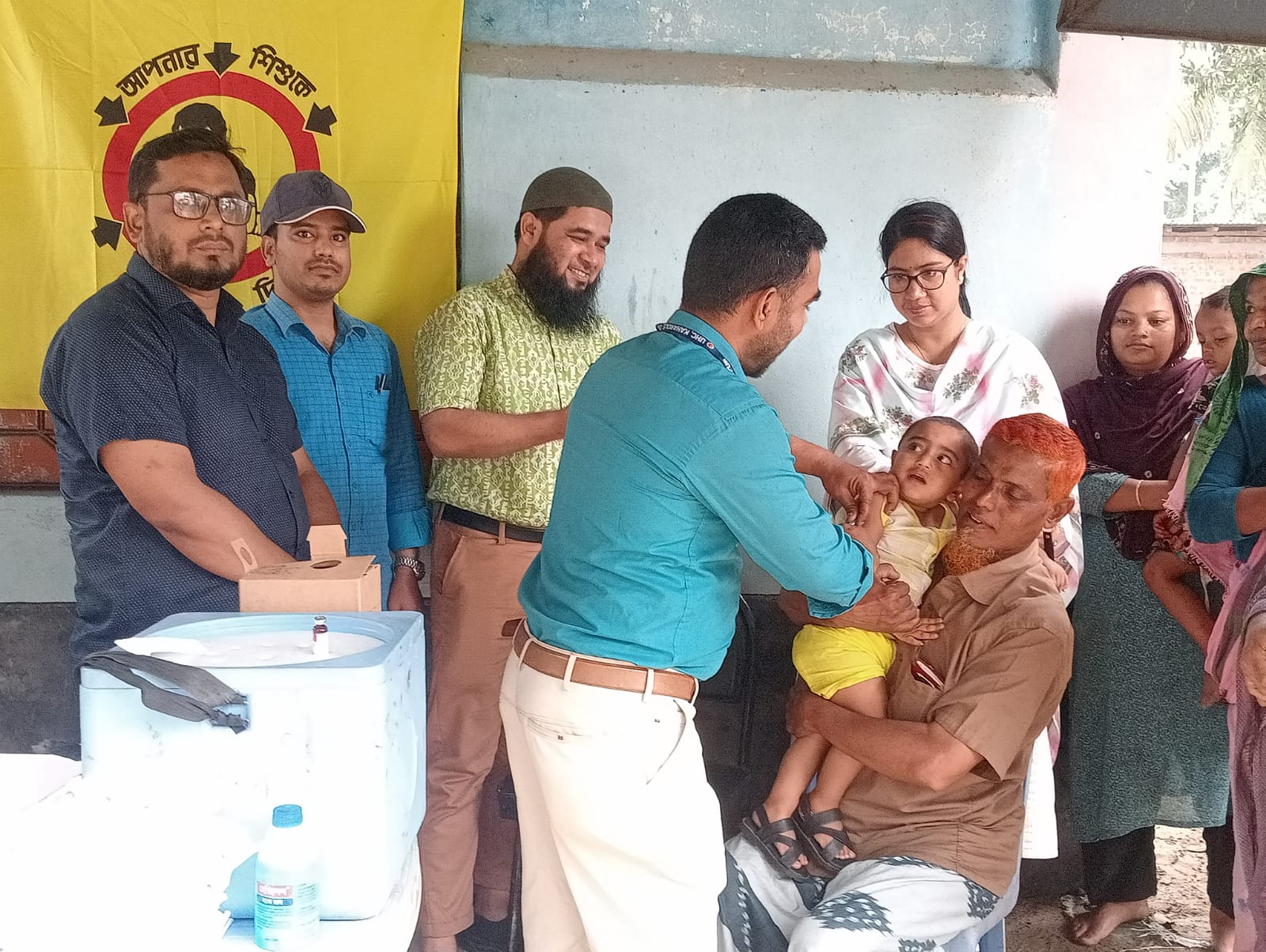 কাহারোলে জরুরী হাম-রুবেলা টিকা ক্যাম্পেইন উদ্বোধন