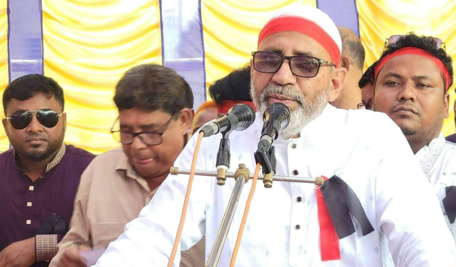 খানসামায় মহান মে দিবস উপলক্ষে শ্রমিকদলসহ বিভিন্ন শ্রমিক সংগঠনে প্রধান অতিথি’র বক্তব্য রাখেন জাতীয় সংসদের হুইপ আখতারুজ্জামান মিয়া