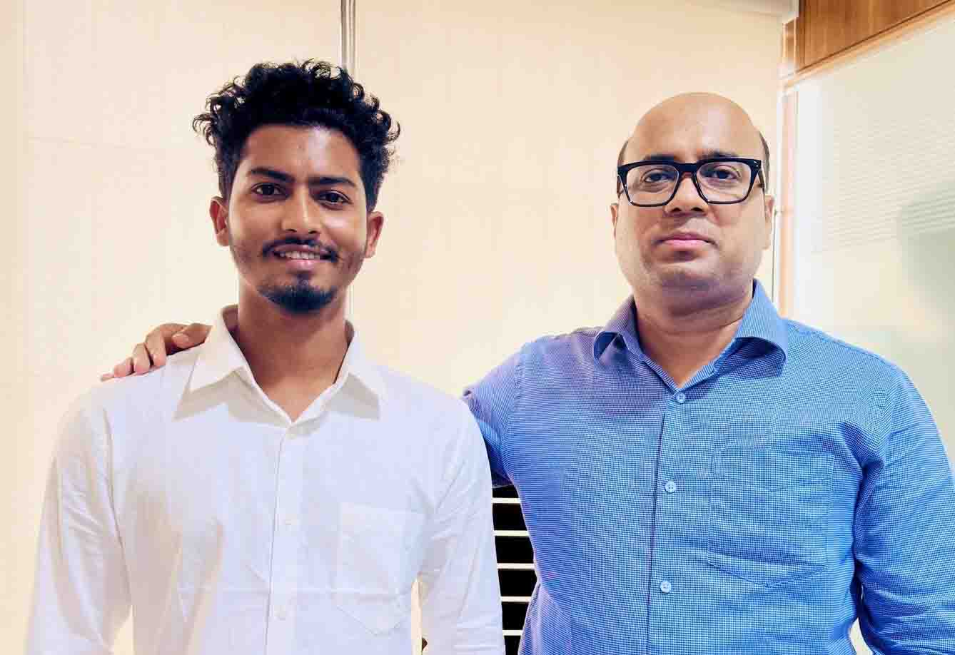 প্রতিমন্ত্রীর একান্ত সচিব সাথে বিভিন্ন বিষয়ে মতবিনিময় করলেন ছাত্র অধিকার পরিষদের নেতা শিশির