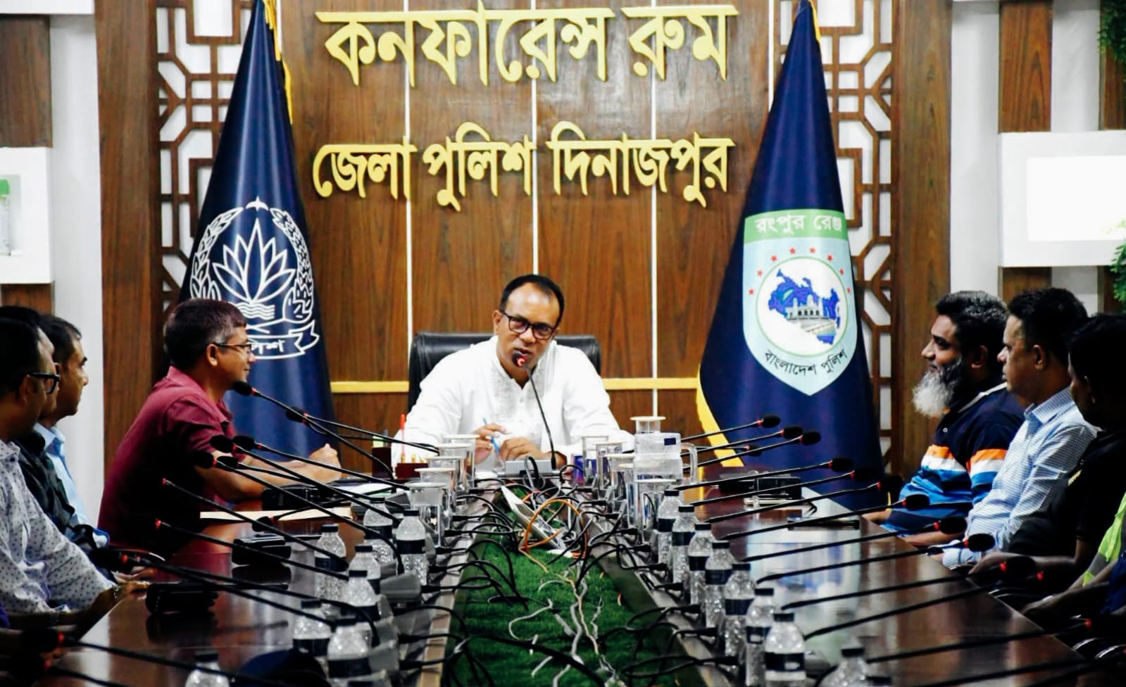 দিনাজপুরে পুলিশের ট্রাফিক বিভাগের সঙ্গে পুলিশ সুপার মতবিনিময় সভা