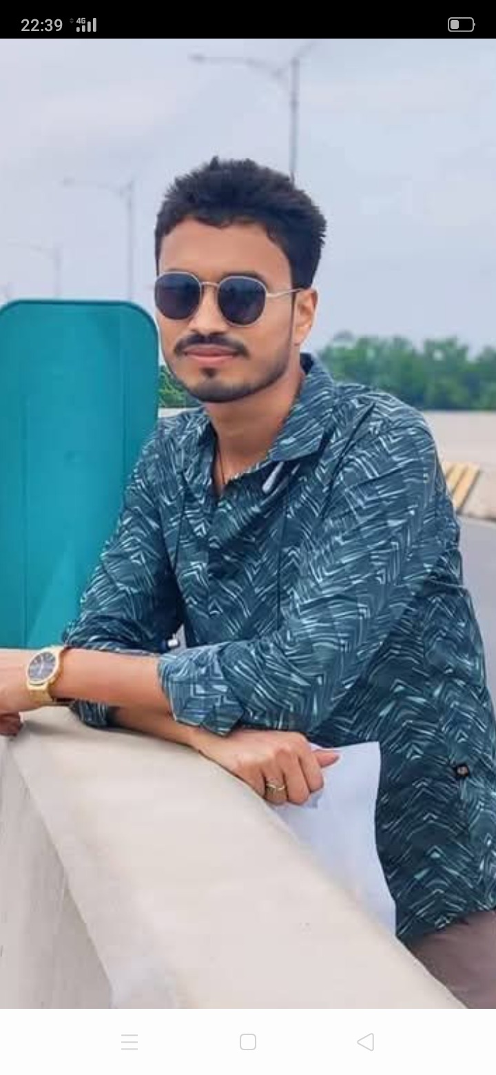 নড়াইলের কল্যাণপুর গ্রামে আশফল পাড়তে গিয়ে যুবকের মৃত্যু