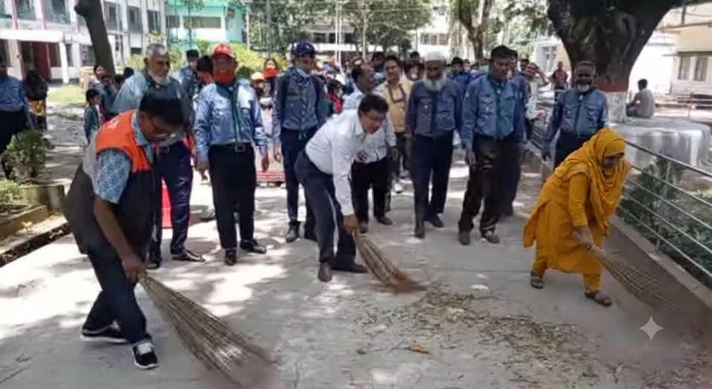 চিরিরবন্দরে উপজেলা প্রশাসনের উদ্যোগে পরিষ্কার- পরিচ্ছন্নতা অভিযান