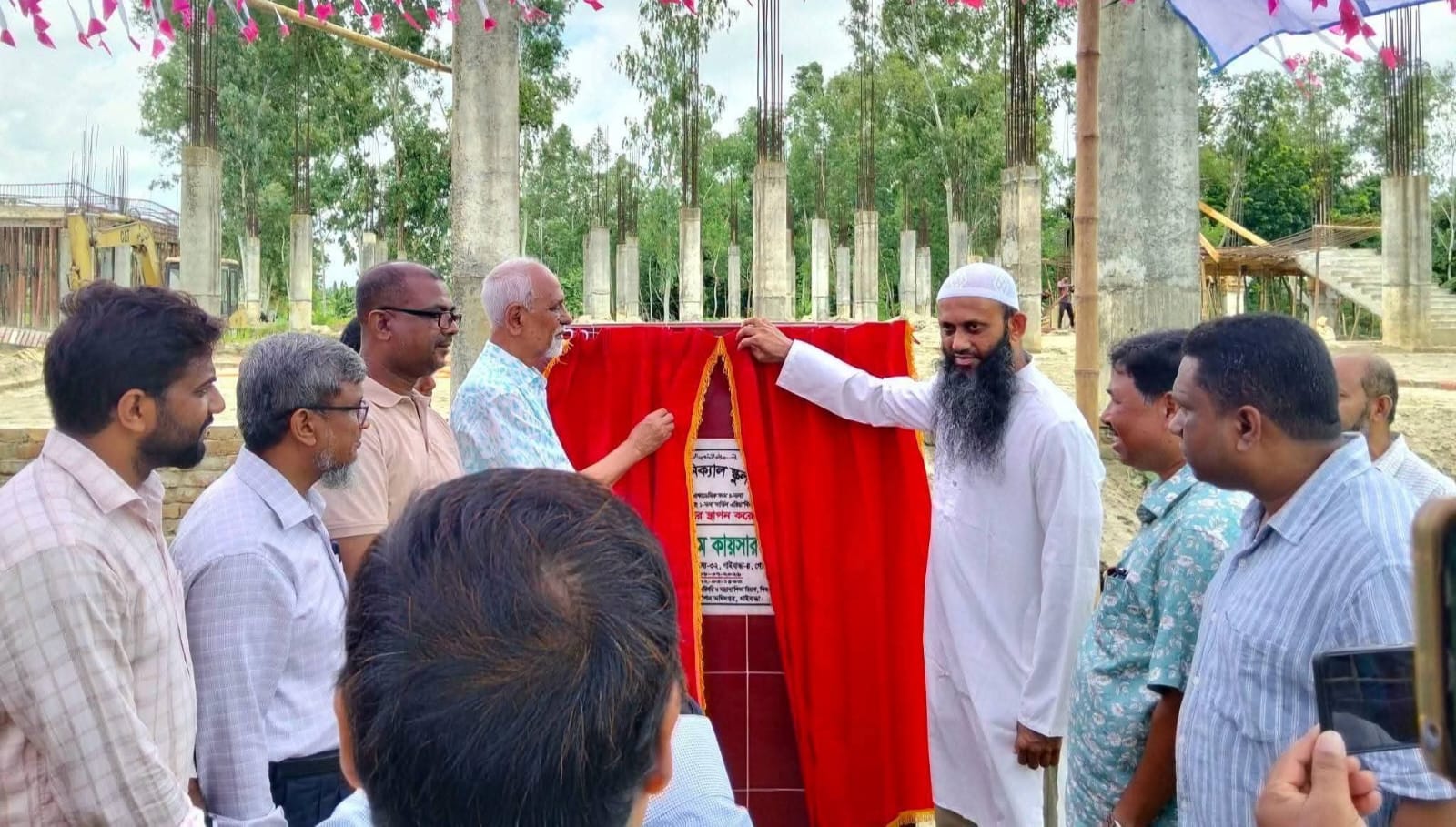 এমপি শামীম কাওছার লিংকনের উদ্বোধনে শুরু হলো গোবিন্দগঞ্জ টেকনিক্যাল স্কুল এন্ড কলেজের নির্মানকাজ