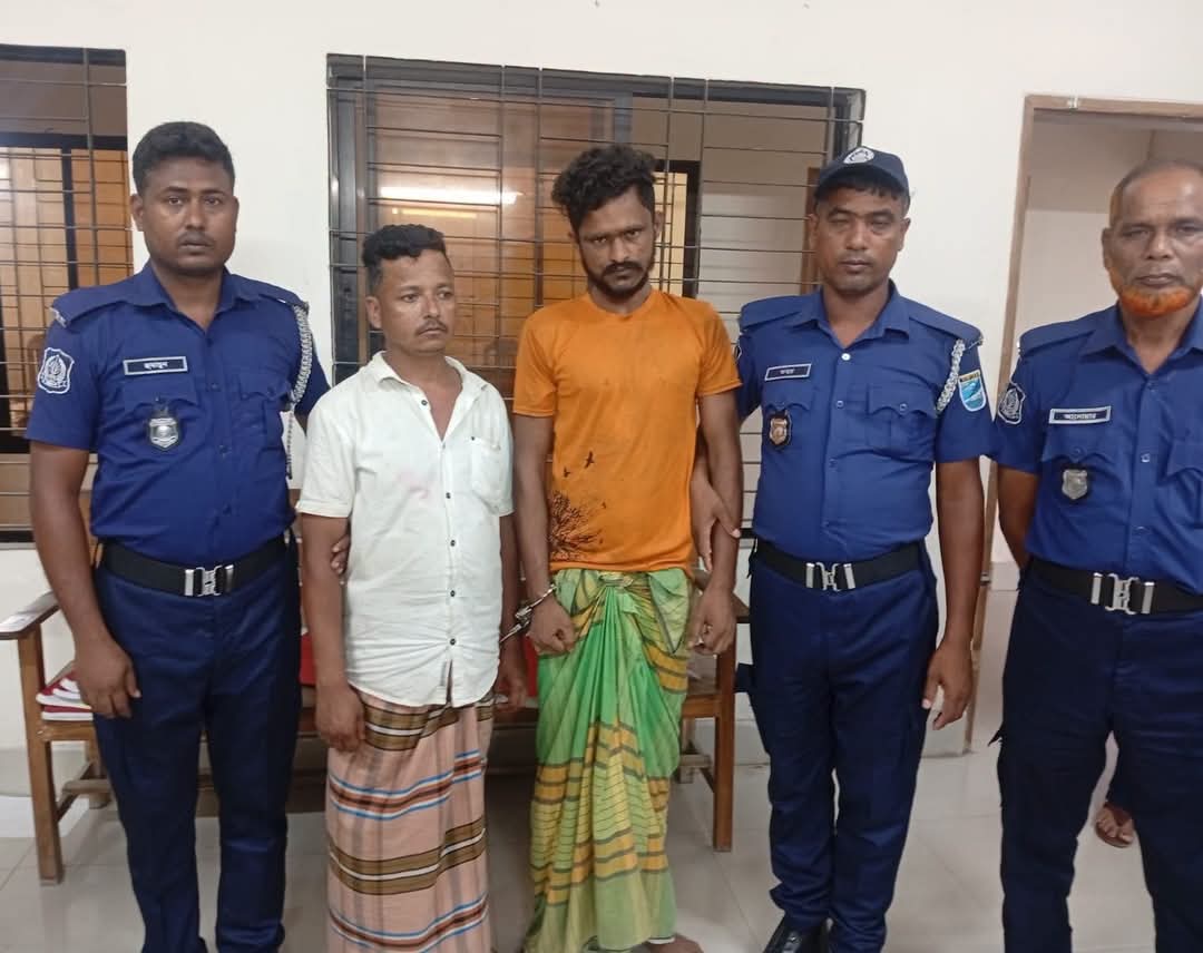 তাড়াইলে বিশেষ অভিযানে ৩০ পিস ইয়াবাসহ দুই মাদক কারবারি গ্রেপ্তার