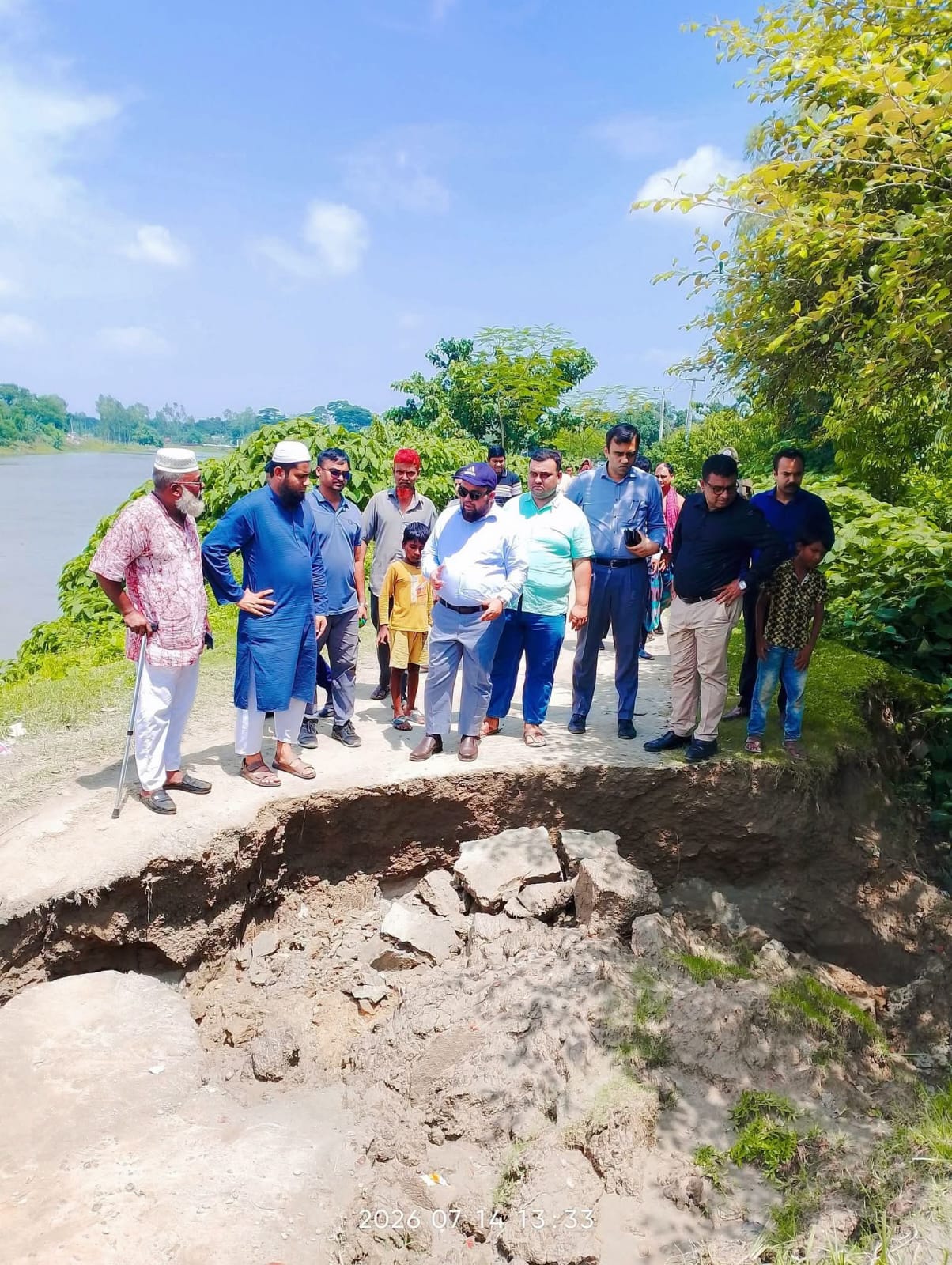 ঘাঘটের ভাঙনে ঝুঁকিতে শহররক্ষা বাঁধ