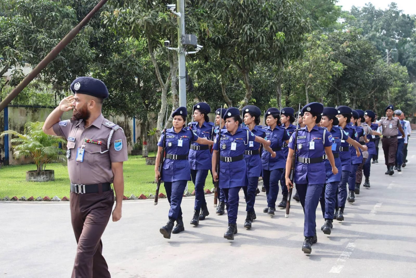 কিশোরগঞ্জ জেলা পুলিশের জাঁকজমকপূর্ণ মাস্টার প্যারেড অনুষ্ঠিত
