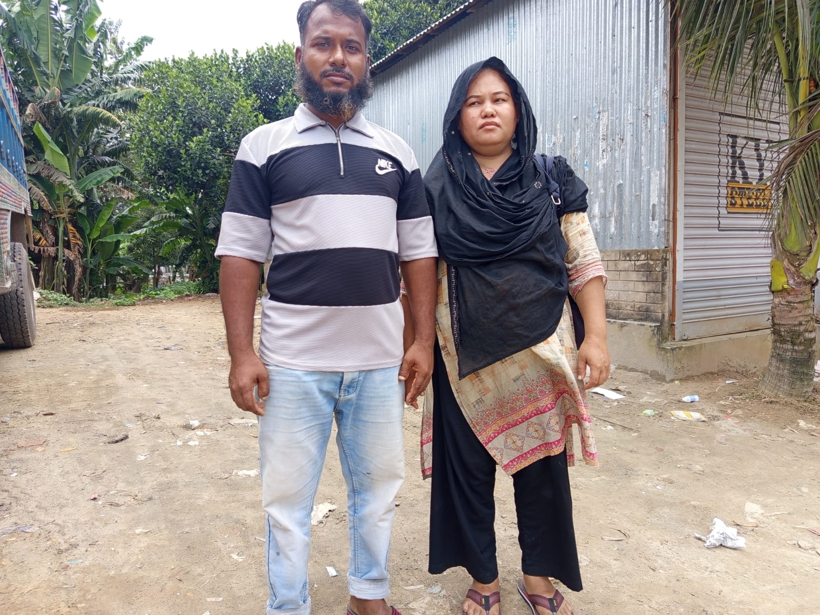 ঝিনাইগাতীতে আদালতের নির্দেশেও জমিদখলে যেতে পারছে না ক্ষুদ্র নৃগোষ্ঠী পরিবারের এক নারী।