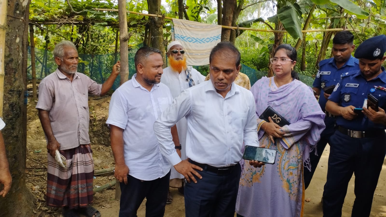 দীর্ঘদিনের ভোগান্তির অবসান, স্থানান্তর হচ্ছে কাহারোলের ঐতিহ্যবাহী গরুর হাট