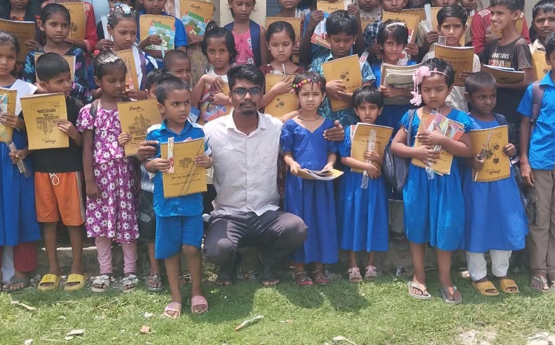 অসহায় মানুষের ভরসার নাম আমতলীর তরুণ রিয়াজুল ইসলাম